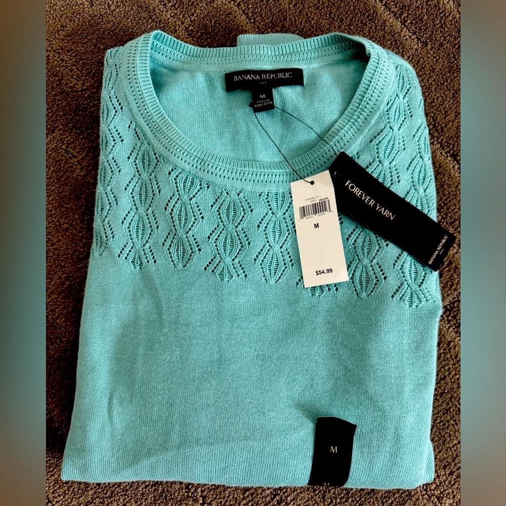 NWT Banana Republic Sweater Woman’s Size M